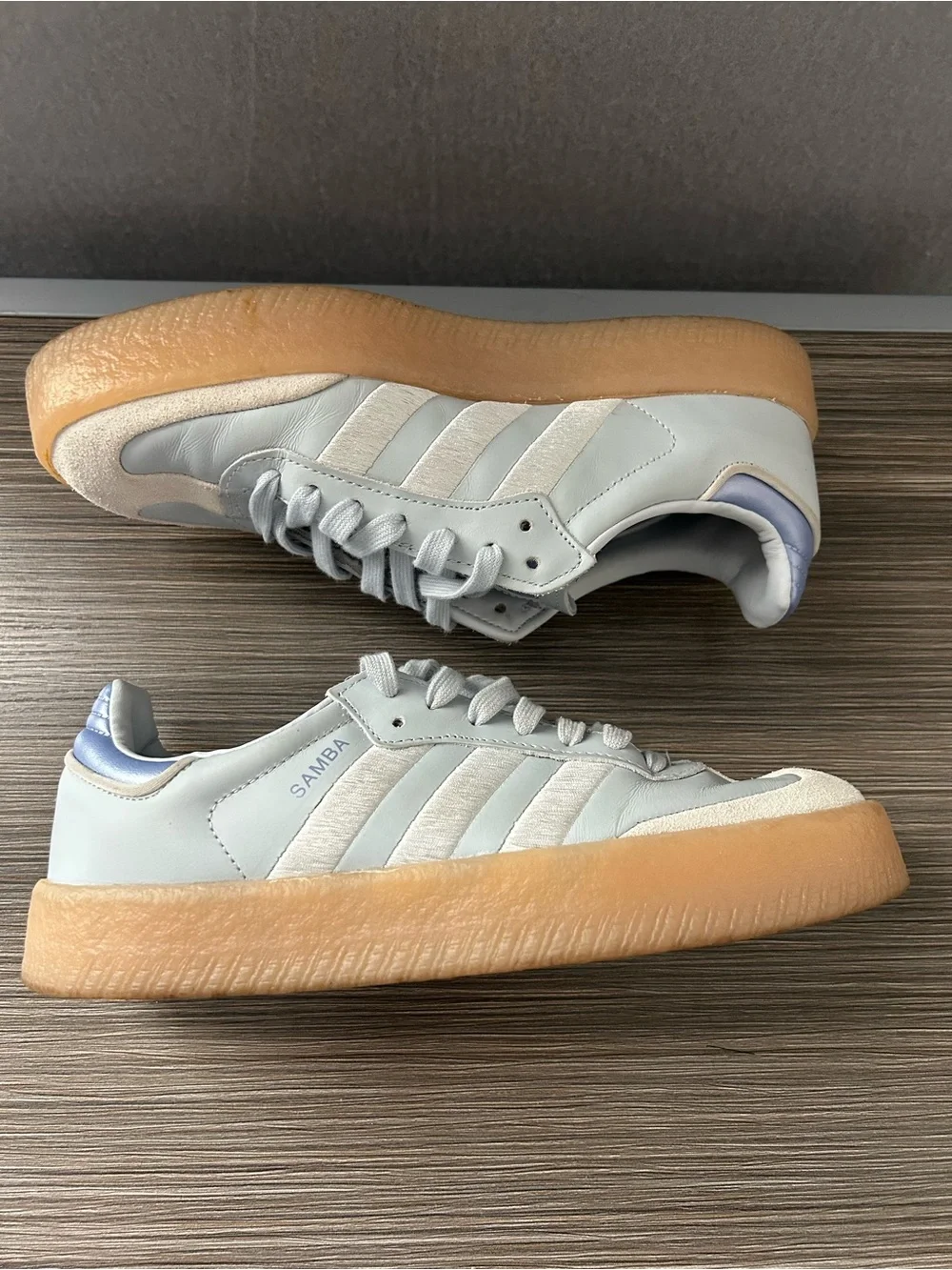 Adidas originals Women's SAMBAE Sneakers Halo Blue GUM suede IG1953 Size 8
